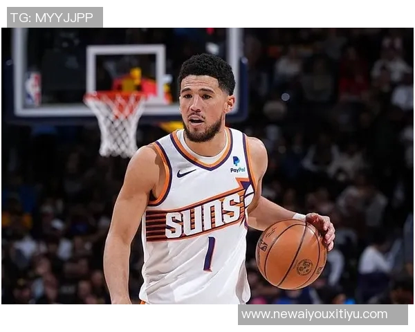 布克强势表现引领球队胜利19投10中斩获31分5篮板3助攻1抢断