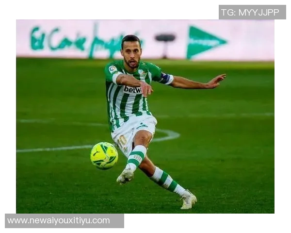 卡纳莱斯回忆皇马岁月:孤独与泪水交织的崩溃时光 卡纳莱斯回忆皇马岁月:孤独与泪水交织的崩溃时光