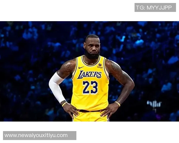 詹姆斯回忆新秀赛季在骑士的奇特角色与非赢球风格篮球